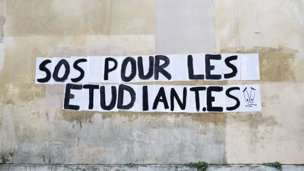TEMOIGNAGES. "Il a craqué devant nous sur Zoom" : les professeurs d'université démunis face à la souffrance de leurs étudiants