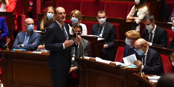 Embouteillage de réformes au Parlement : les ministres bataillent pour leurs projets de loi