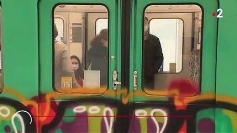 Covid-19 : faudra-t-il garder le silence dans les transports en commun ?