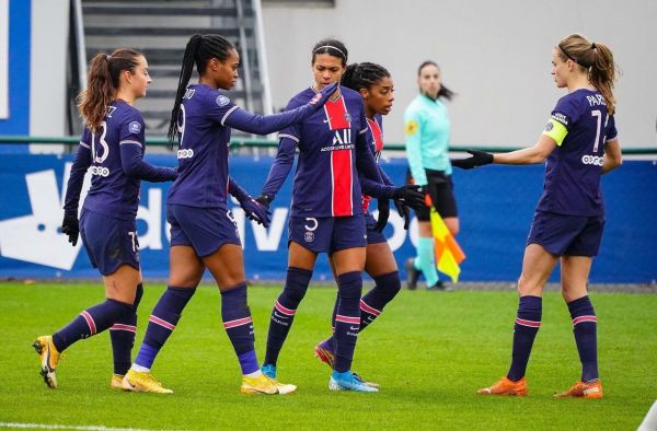 D1 féminine : Paris écrase Guingamp et poursuit sa course en tête