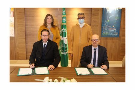 منظمة الألكسو تمضي اتفاقية تعاون مع الجمعية التونسية لوقاية الطفولة والشباب من مخاطر المعلوماتية