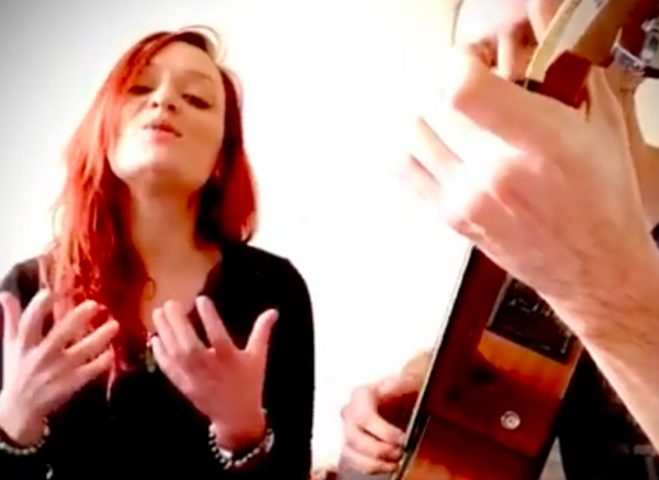 <i>Avance ! </i>Marnie Coeuru et Stou Skanker : leur <i>hymne à la résilience</i> qui donne de l'espoir