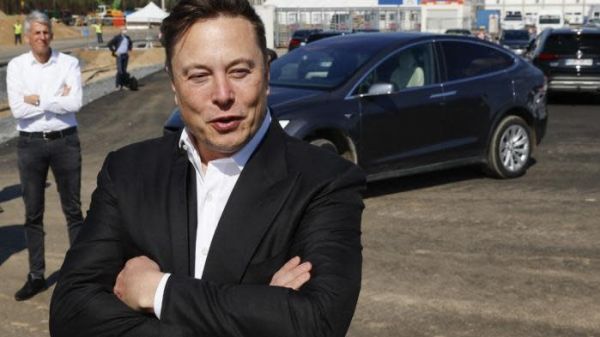 Tesla accuse un ancien salarié du vol de 26 000 fichiers confidentiels