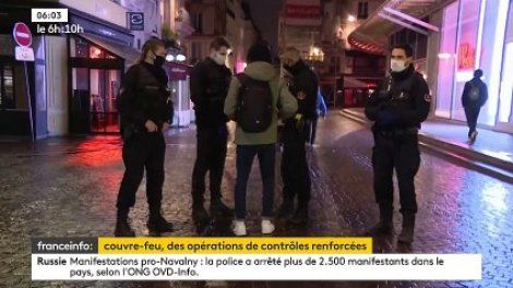 Les contrôles liés au couvre-feu  se sont multipliés dans Paris en particulier dans le quartier des Halles où circulait beaucoup de monde