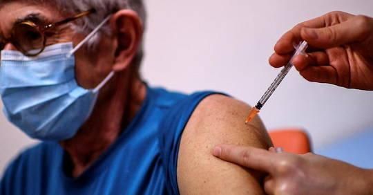 Covid-19 : pas de lien établi entre le vaccin et les décès