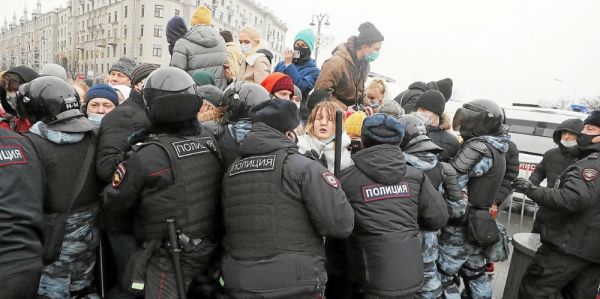 Arrestations en Russie : une atteinte « insupportable » à l'État de droit, dénonce Paris