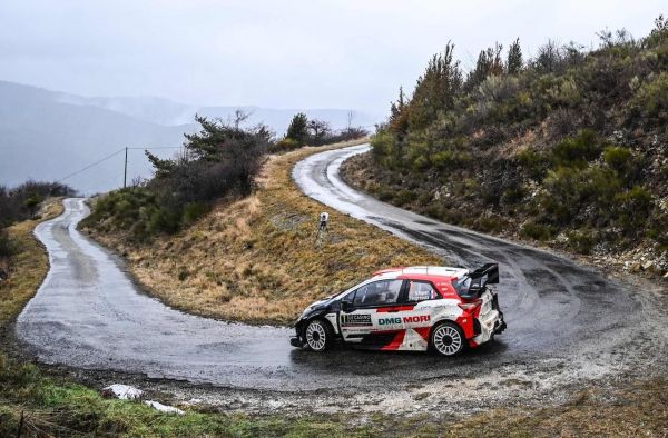 Rallye de Monte-Carlo : vainqueur, Ogier fait le grand huit