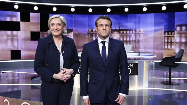 Un sondage donne Marine Le Pen devant Emmanuel Macron au premier tour de la présidentielle