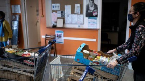 Covid-19 : les bénévoles de la solidarité alimentaire demandent à être vaccinés