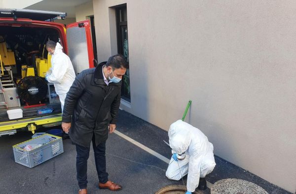 Covid-19  : comment les pompiers de Marseille traquent le virus dans les eaux usées