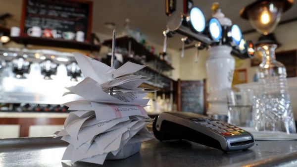 Nice : le restaurateur qui a ouvert illégalement son établissement en garde à vue