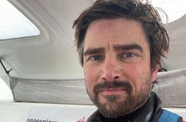 Vendée Globe : le voilier d'Herrmann heurte un bateau de pêche