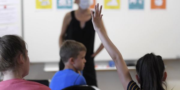 Baisse du niveau en maths : « La formation des enseignants est au centre des préoccupations, mais son contenu ne fait pas consensus »