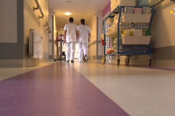 Covid-19 : la crise sanitaire est "sous contrôle" selon le directeur de l'hôpital de Saint-Pierre