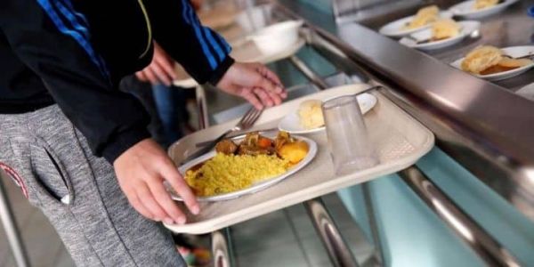 Ecole: pourquoi les menus sans viande dans les cantines à Lyon divisent ?
