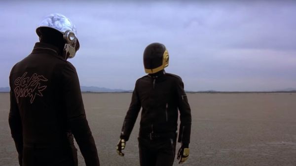 Daft Punk se sépare, le monde de la musique pleure