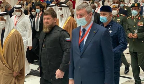 Scandale en Ukraine autour de la photo montrant le vice-premier ministre, Oleg Ourouski, avec Ramzan Kadyrov