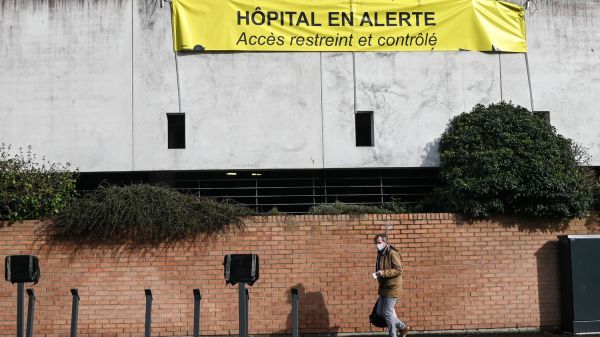 Covid-19 : le député du Nord, Paul Christophe, réclame une "réaction forte" à Dunkerque pour "freiner la vague qui arrive"