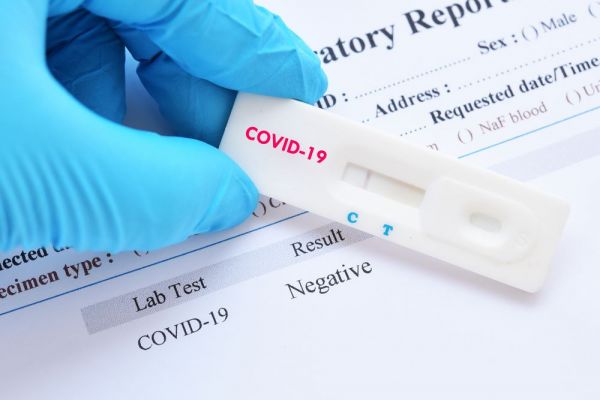 Covid-19 : les provinces mises en danger par la circulation de faux tests de négativité