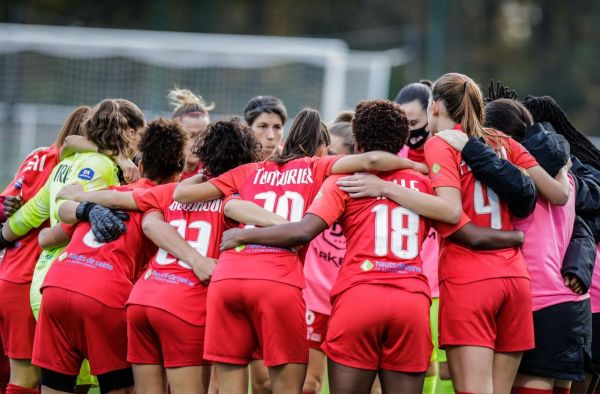 Grève des joueuses, entraîneur limogé, boycott du derby, la situation se tend à Issy