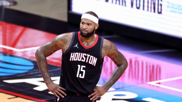 Les Rockets libèrent DeMarcus Cousins