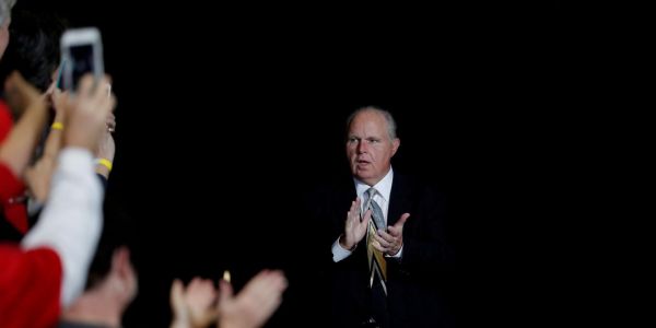 « Rush Limbaugh, l'homme qui a changé, pour le pire, la politique américaine »