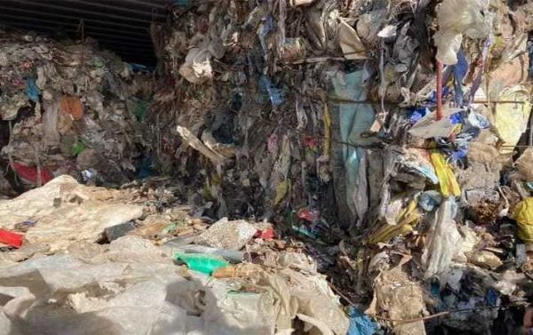 Déchets italiens : Deux mandats de dépôt émis contre des cadres de la Douane