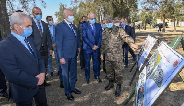 A Kairouan, Kaïs Saïed inspecte le terrain dédié à la Cité médicales des Aghlabides