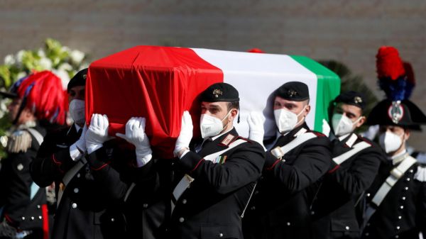 Mort de l'ambassadeur italien en RDC: sa veuve évoque une trahison