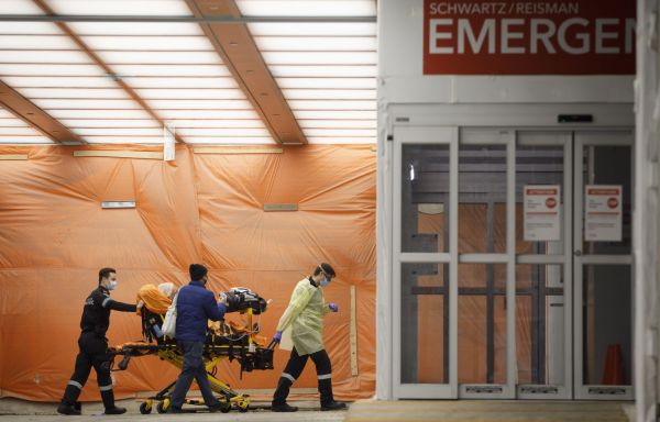 Le nombre de décès liés à la COVID-19 peut être sous-estimé, selon des experts