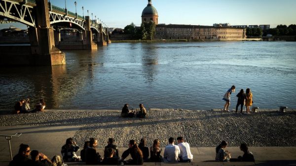 Contre les "rassemblements statiques", des secteurs de Toulouse fermés pour une semaine