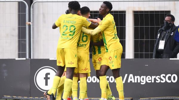 Ligue 1 en direct: Lens pour l'Europe, Lorient pour le maintien, match de la peur à Nîmes