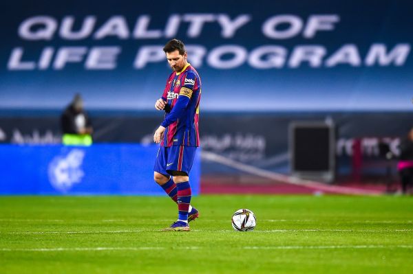 Le contrat de Messi au Barça fait marrer Rummenigge