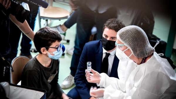 DIRECT. Covid-19 : les tests salivaires sont déployés dans les écoles de la zone C ce lundi