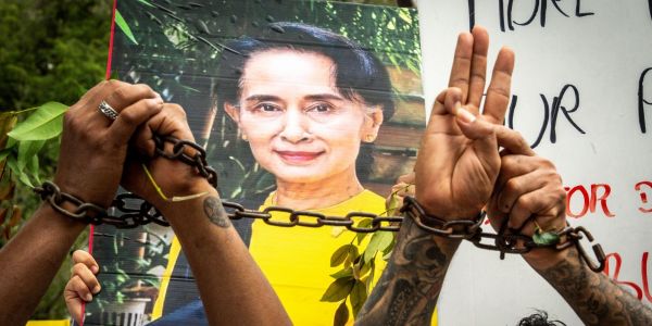Birmanie : Aung San Suu Kyi inculpée pour deux nouvelles infractions