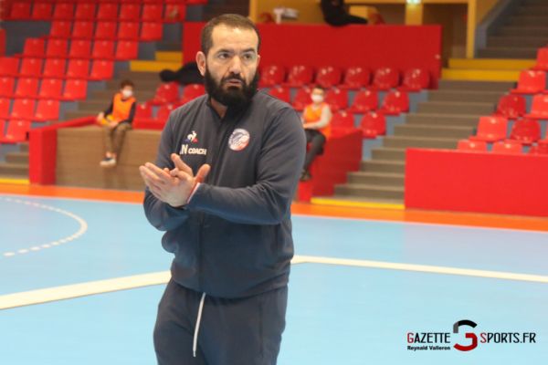 VOLLEY-BALL : Ali Nouaour « C’est une équipe, c’est une famille. »