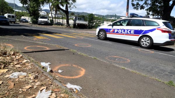La Réunion : un sénateur LaREM poignardé par son fils