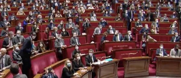 Coronavirus: Un débat avec le gouvernement sur le "suivi de la crise sanitaire" se tiendra devant l'Assemblée nationale le 24 mars, sur fond de possible reconfinement ou nouveau tour de vis