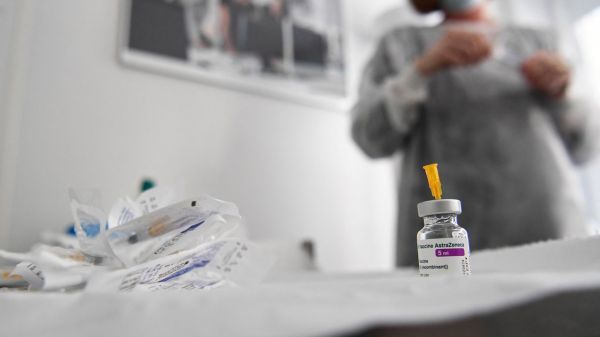 Covid-19 : la Haute autorité de santé élargit la liste des malades prioritaires pour les vaccins