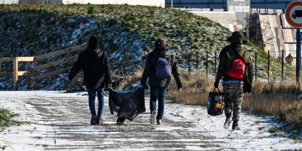 Expulsions : les jeunes migrants victimes d'un "terrible gâchis humain", dénoncent des célébrités
