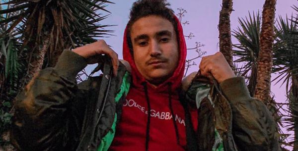 «Itsxanaxx/Xanaxx» lance «Flex»  en featuring avec d'autres artistes