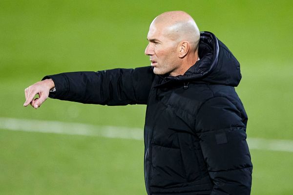 Real Madrid : Zidane a déjà trouvé le remplaçant de Varane