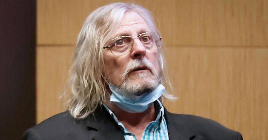 Covid-19 : Didier Raoult met en cause... la consommation de chicha