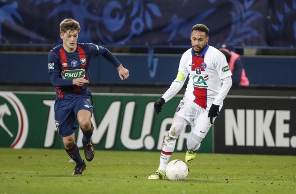 Football : la trêve internationale de mars menacée par le Covid-19