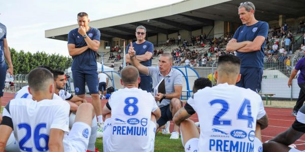 A Troyes, la bataille de Laurent Batlles pour un football ambitieux