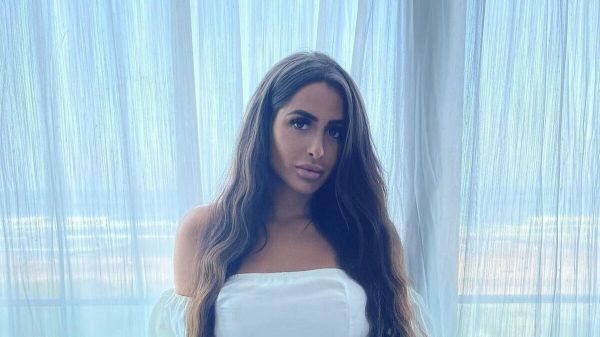 Marine El Himer : Topless sur Instagram, les internautes sous le charme