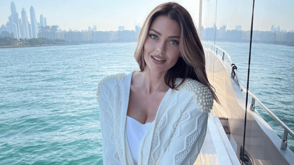Caroline Receveur : Elle tacle une candidate de télé-réalité sur Instagram !