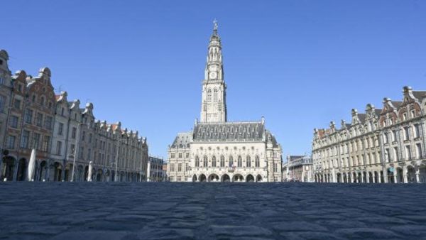 Covid-19 : pourquoi le Pas-de-Calais est-il confiné le week-end (et pas l'Ile-de-France) ?
