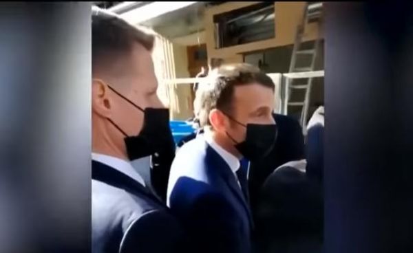 Réponse d’Emmanuel Macron à une femme désespérée et à bout: « Je ne suis pas là pour passer vos humeurs, trouvez-vous quelqu’un d’autre ! »
