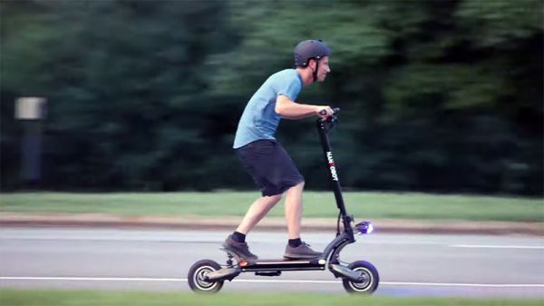 NanRobot D6 + Trottinette électrique performante & Tout-terrain